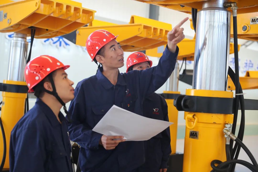 Innovation lays the foundation and forges dual "pioneers"