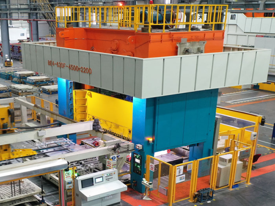 Straight Four Point Blanking Press