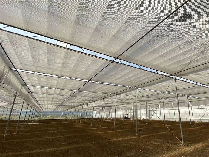 hot weather greenhouse