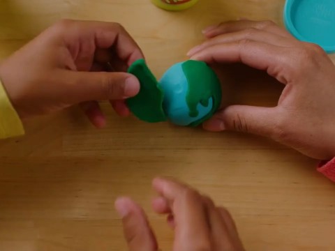 Why Slime Clay and Fidget Toys Are Perfect for Wholesale in 2025
