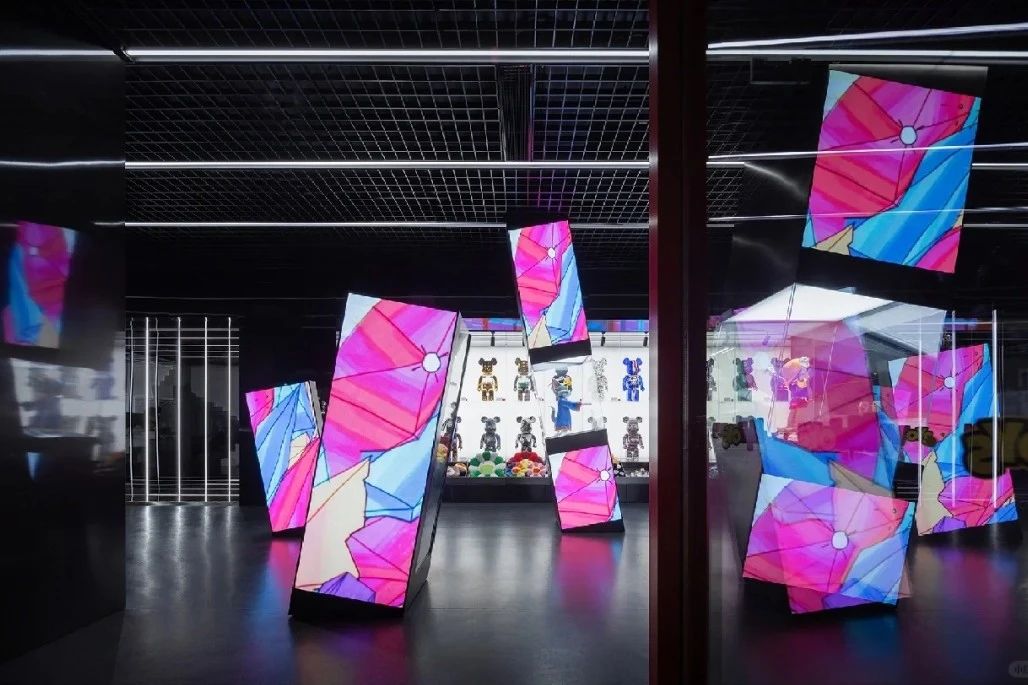 electronic screens electronic screens