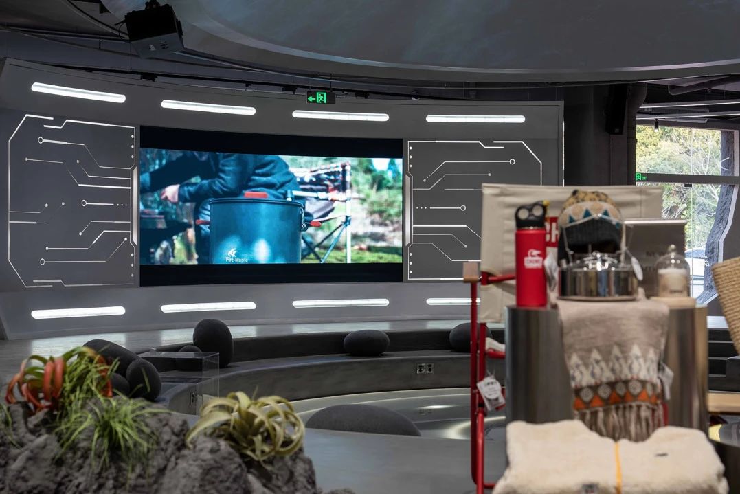 digital billboard screens