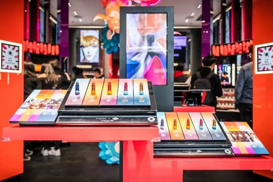 strip display screen strip display screen