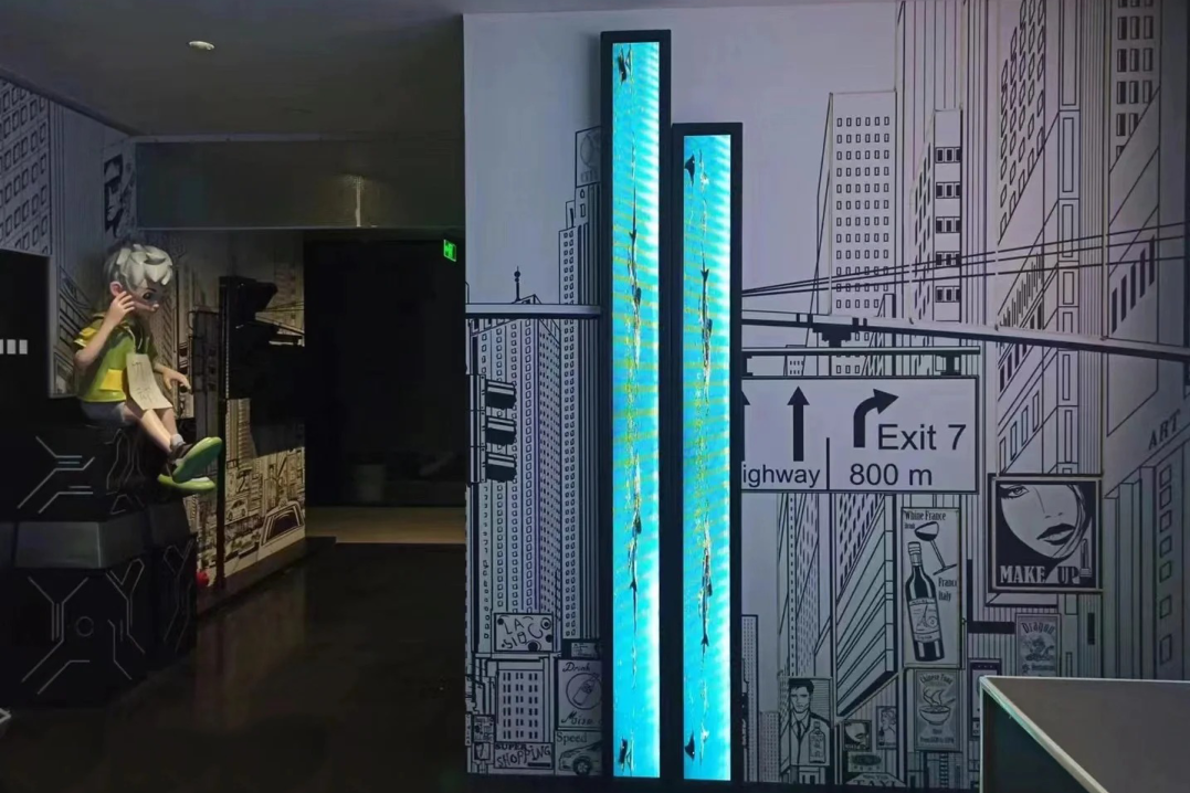 strip display screen