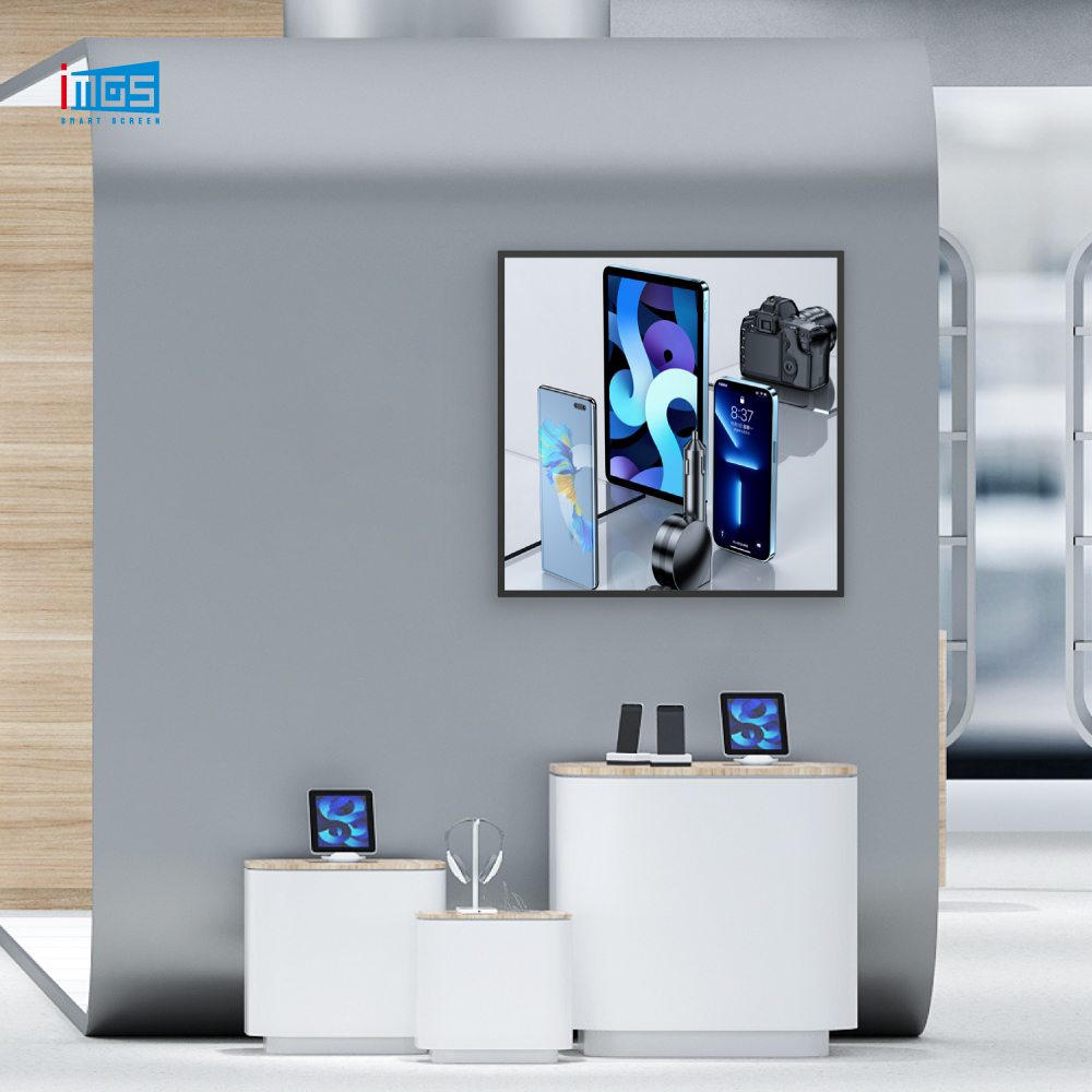 Square Screen Digital Signage And Displays
