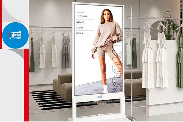 It's 2025 and they haven't switched to KT screens yet?