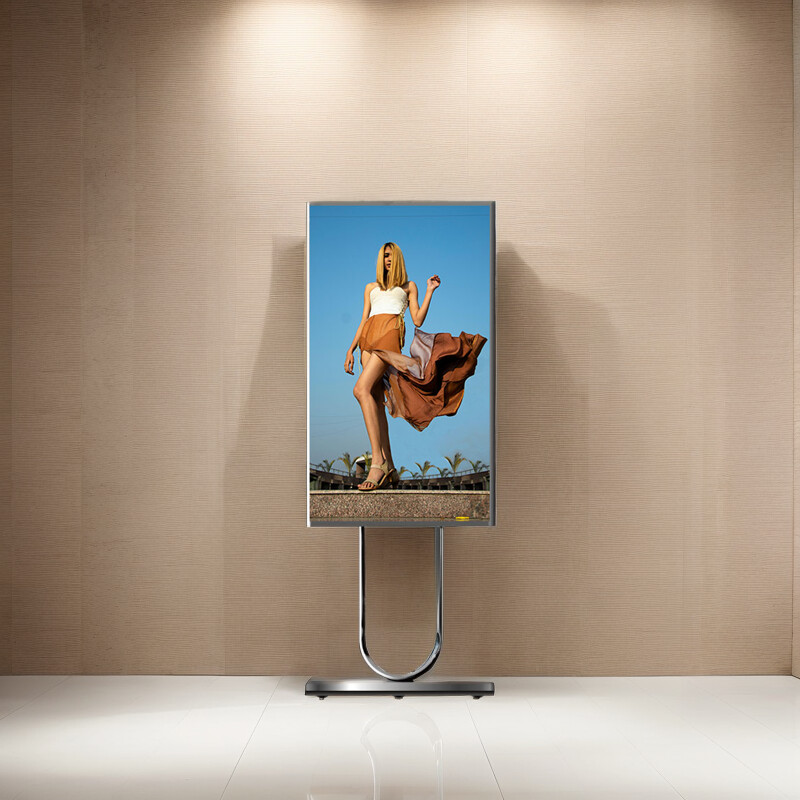 retail digital signage