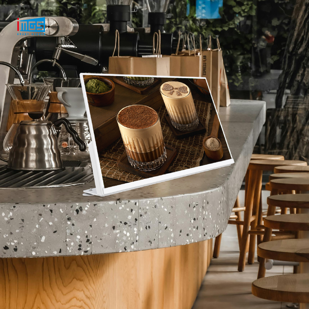 From Queue to Order: How Digital Signage Boosts Restaurant Revenue by 25%