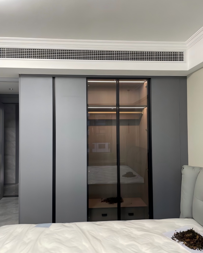 Solid color excimer PET decorative film