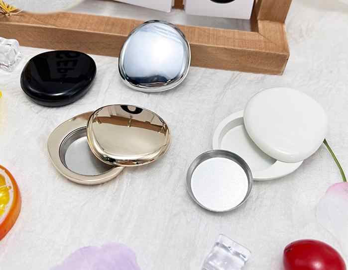 Shiny Silver Slip Band Magnetic Solid Filled Plastic Packaging For Perfume Powder Blusher Foundation Make-Up