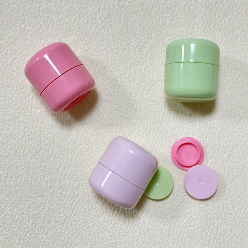 Plastic Empty Blush Stick Tube Round Twist-Up Cosmetic Stick Container for Blush, Contour, Highlighter & Balm