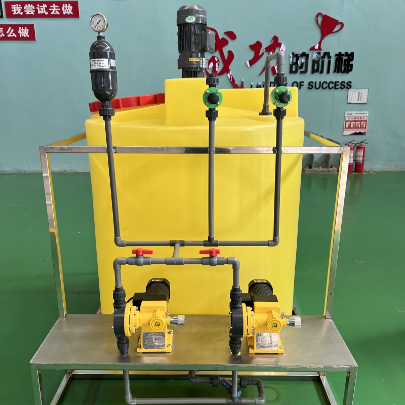 Automatic dosing device