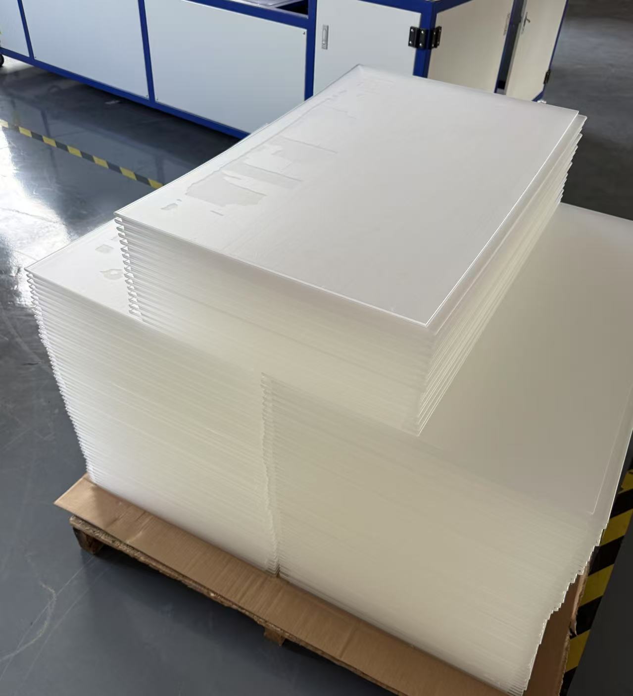 Why Are Acrylic Products So Popular Worldwide?