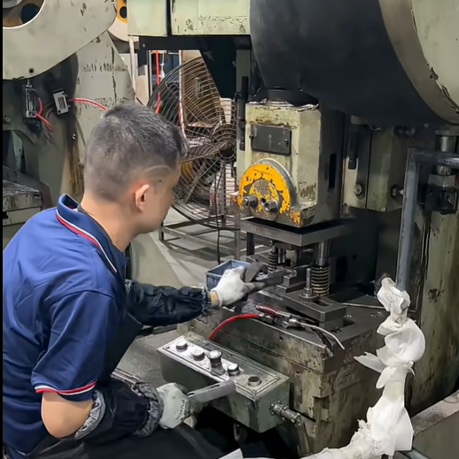 Stamping Process: Precision in 15 Seconds