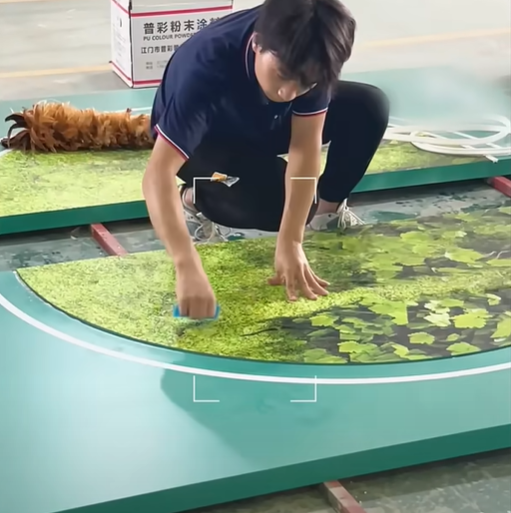 Handcrafting Display Beauty: Precision in Every Touch