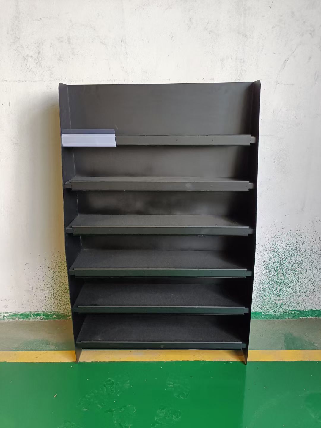 Busy with Factory Relocation, our Company Has Achieved Another Success in Business Development for Multi-layered Iron Display Cabinets Busy with Factory Relocation, our Company Has Achieved Another Success in Business Development for Multi-layered Iron Display Cabinets