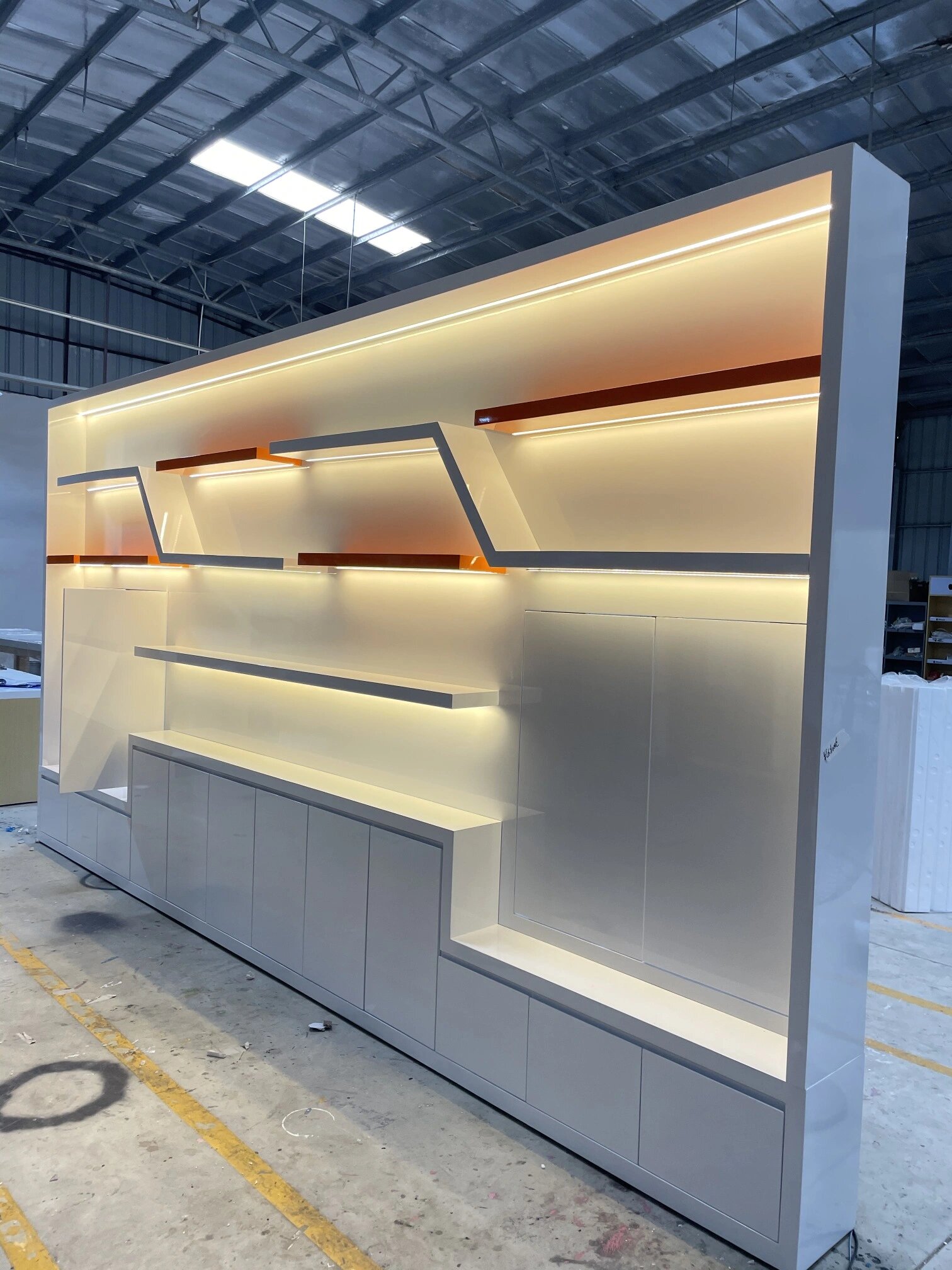 Knowledge of Display Cabinet