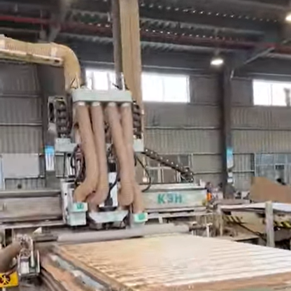 [Heavy-Duty Showcases for Supermarkets & Bookstores – Durable & Stylish]