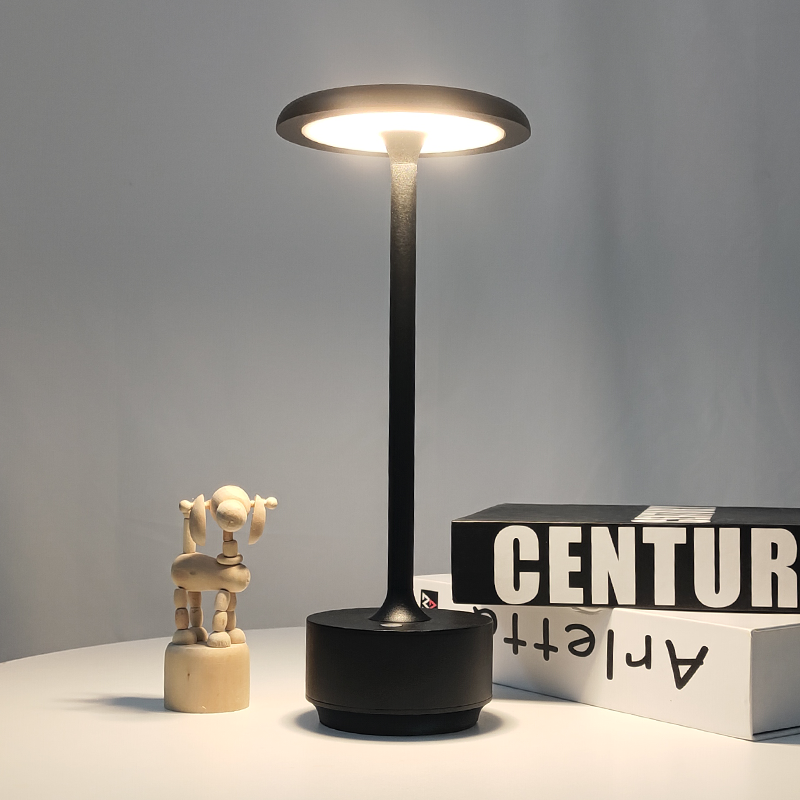 Wholesale Nordic Style LED Iron Touch Desk Lamp Wholesale Nordic Style LED Iron Touch Desk Lamp