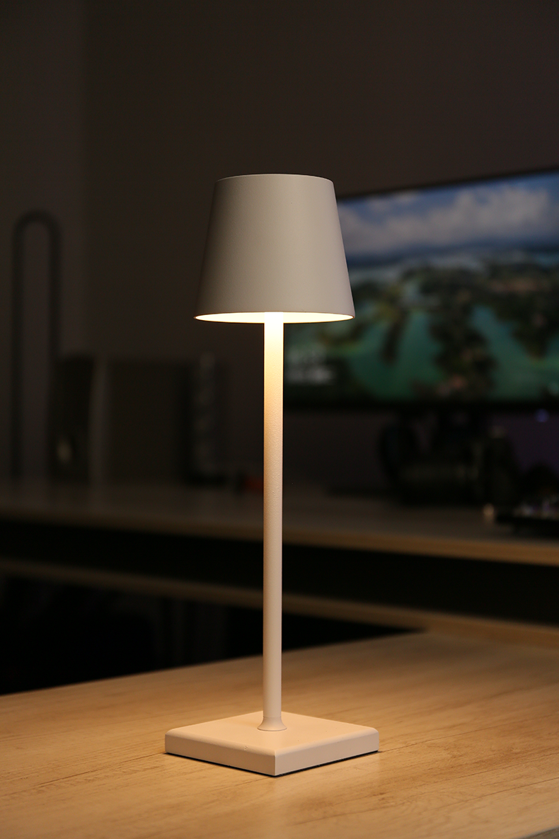 decorative table lamp