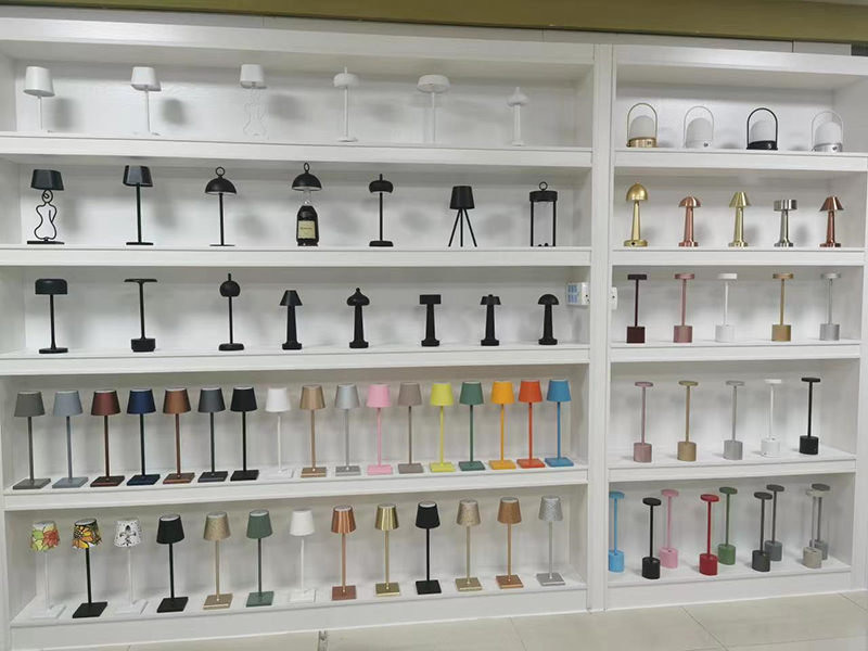 desk lamp with charging