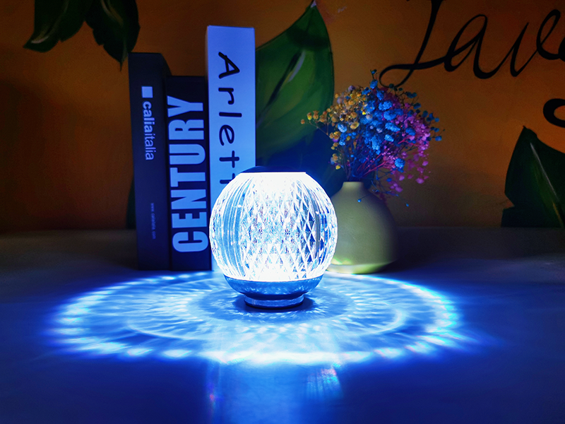 atmosphere desk lamp