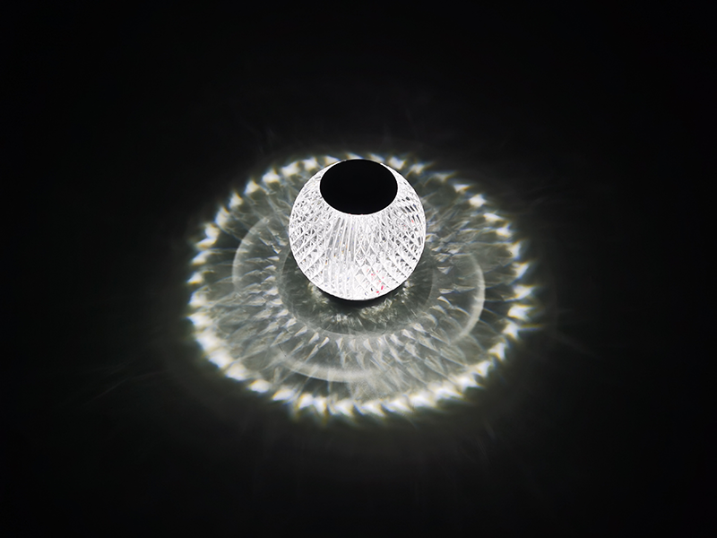 atmosphere desk lamp