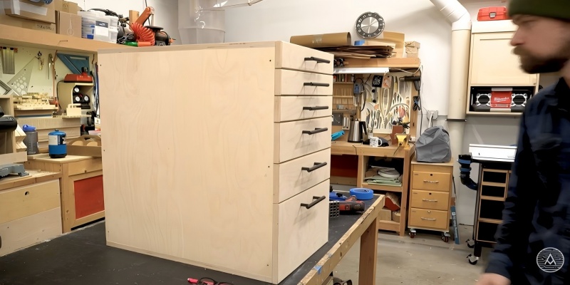 side-mounted drawer slides