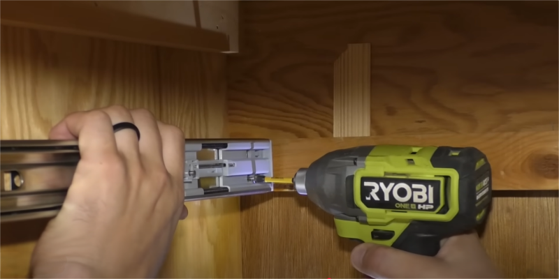 Drawer slides