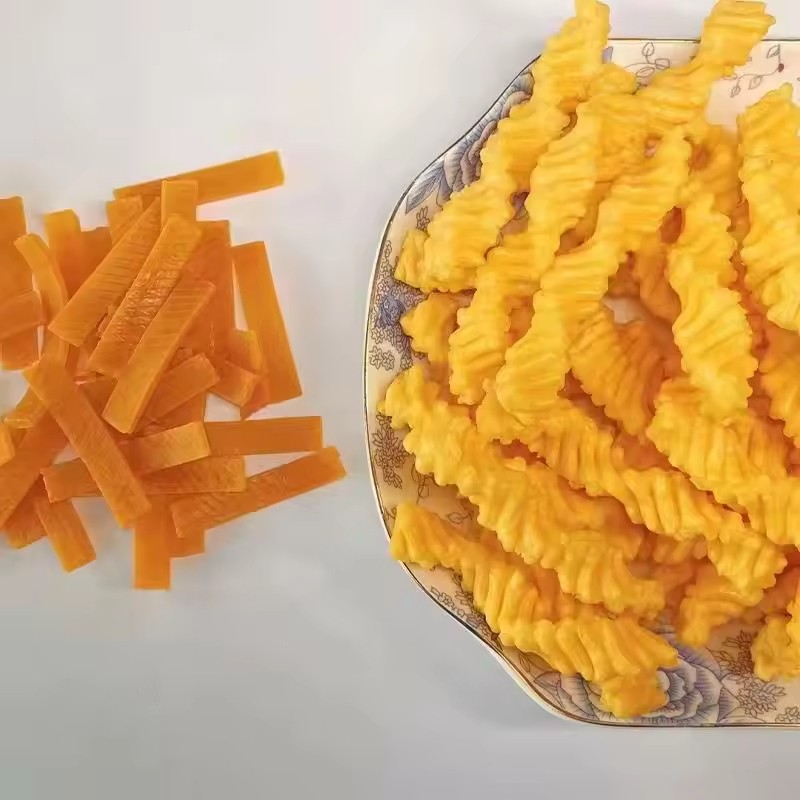 Hot Selling Factory Direct Sales, Large Quantities of Spot Red Harry Fried Puffed Food Wholesale