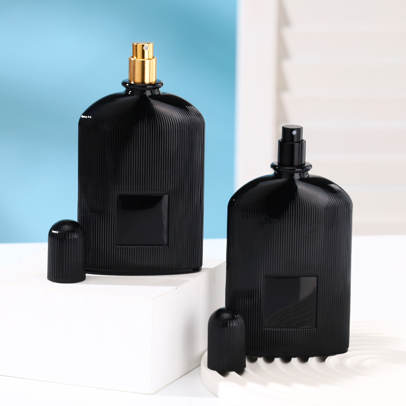 Elegant Square Perfume Bottle With Refillable Spray Pump