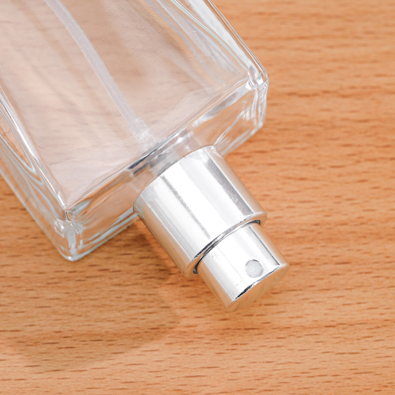 Elegant 40ml Glass Perfume Bottle With Spray Atomizer