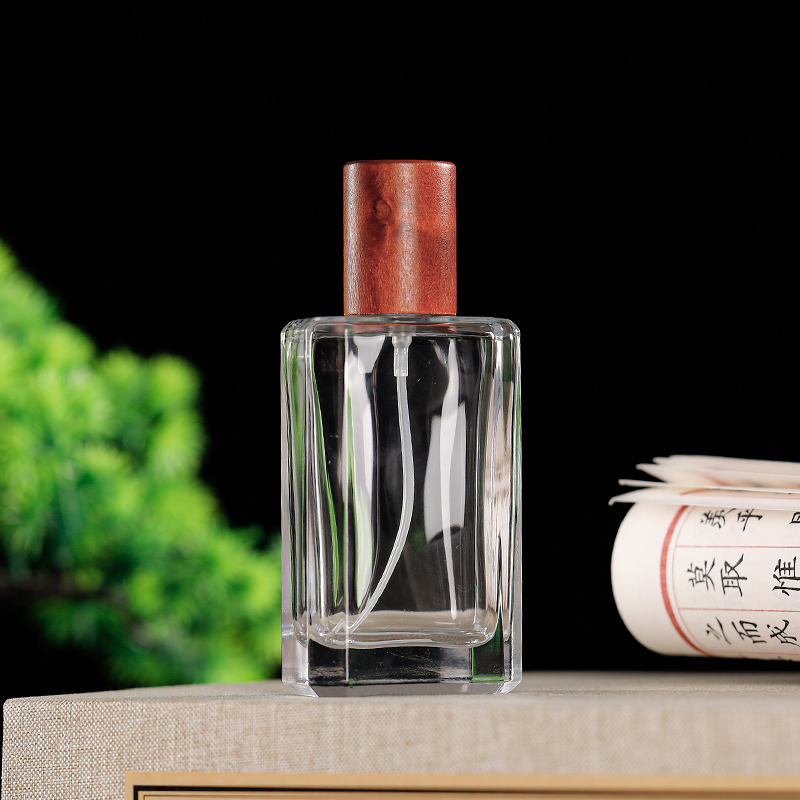 Custom 50ml Perfume Bottle With Silver Collar And Sprayer