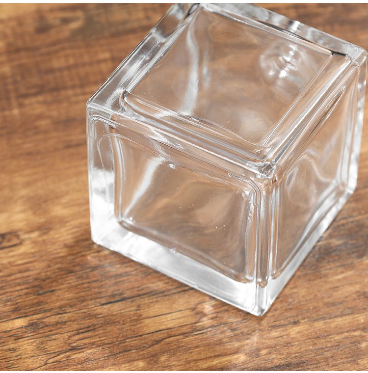atomizer perfume bottle