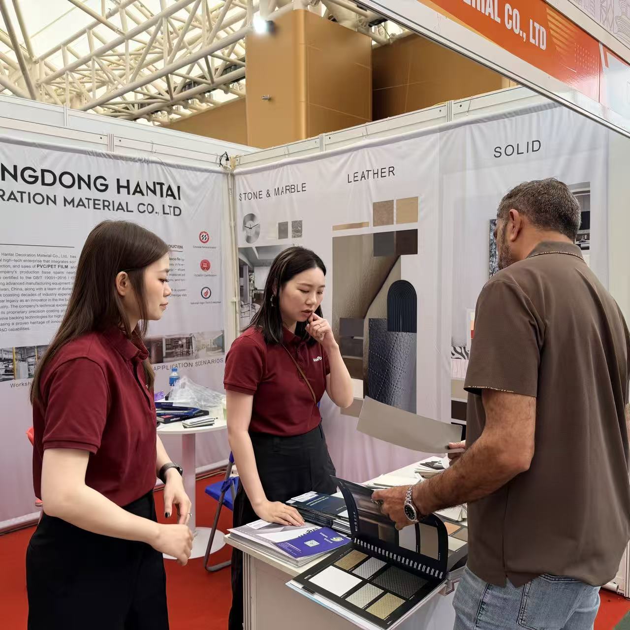 Film Dekoratif PVC Menjadi Pusat Perhatian di CIFF Guangzhou & Vietbuild Ha Noi 2026