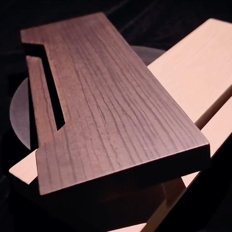 Standard matte woodgrain PVC decorative film VS Full-matte woodgrain PVC decorative film