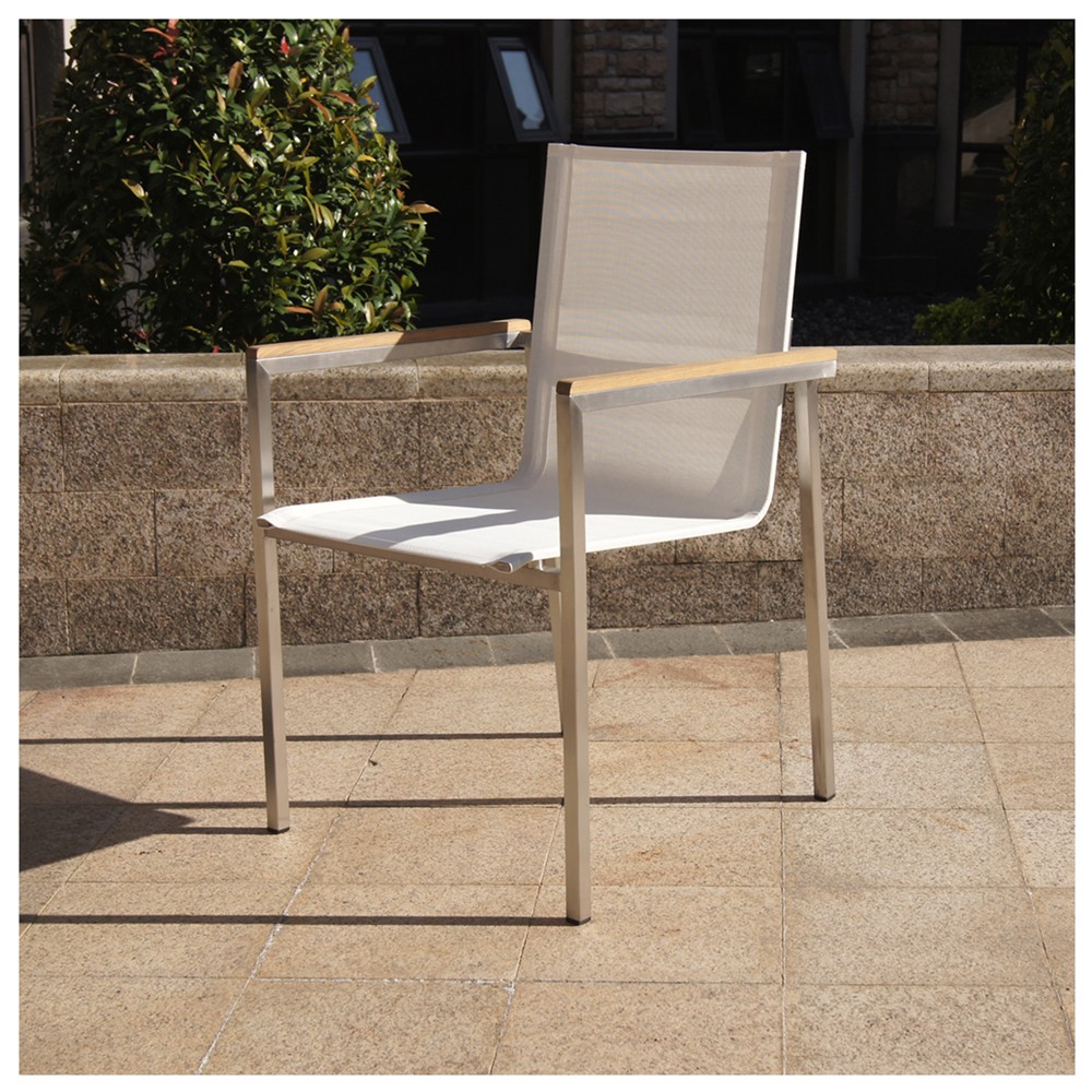 metal outdoor restaurant tables