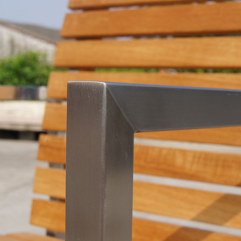 outdoor small table and 2 chairs