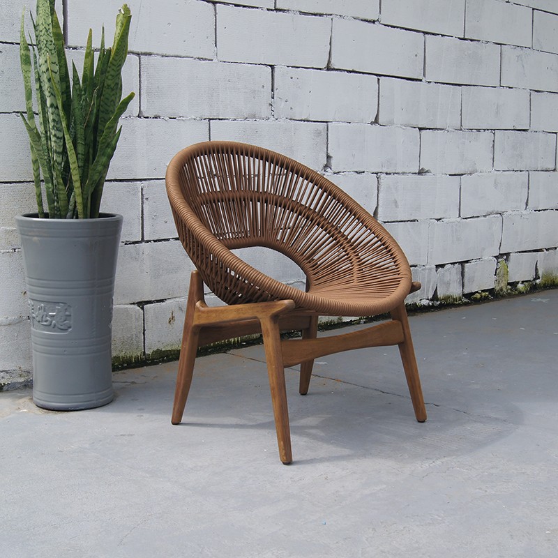 wood and rope outdoor chair