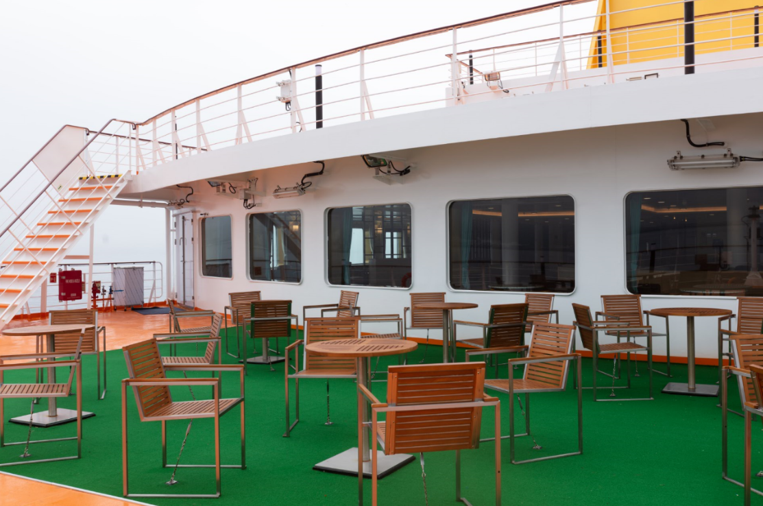 Outdoor Furniture show