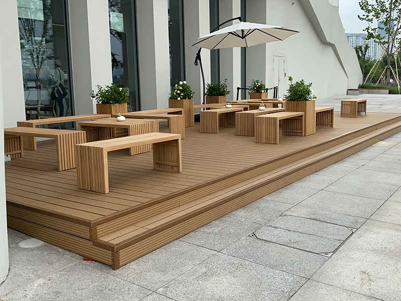 Top 8 outdoor furniture design trends for 2025