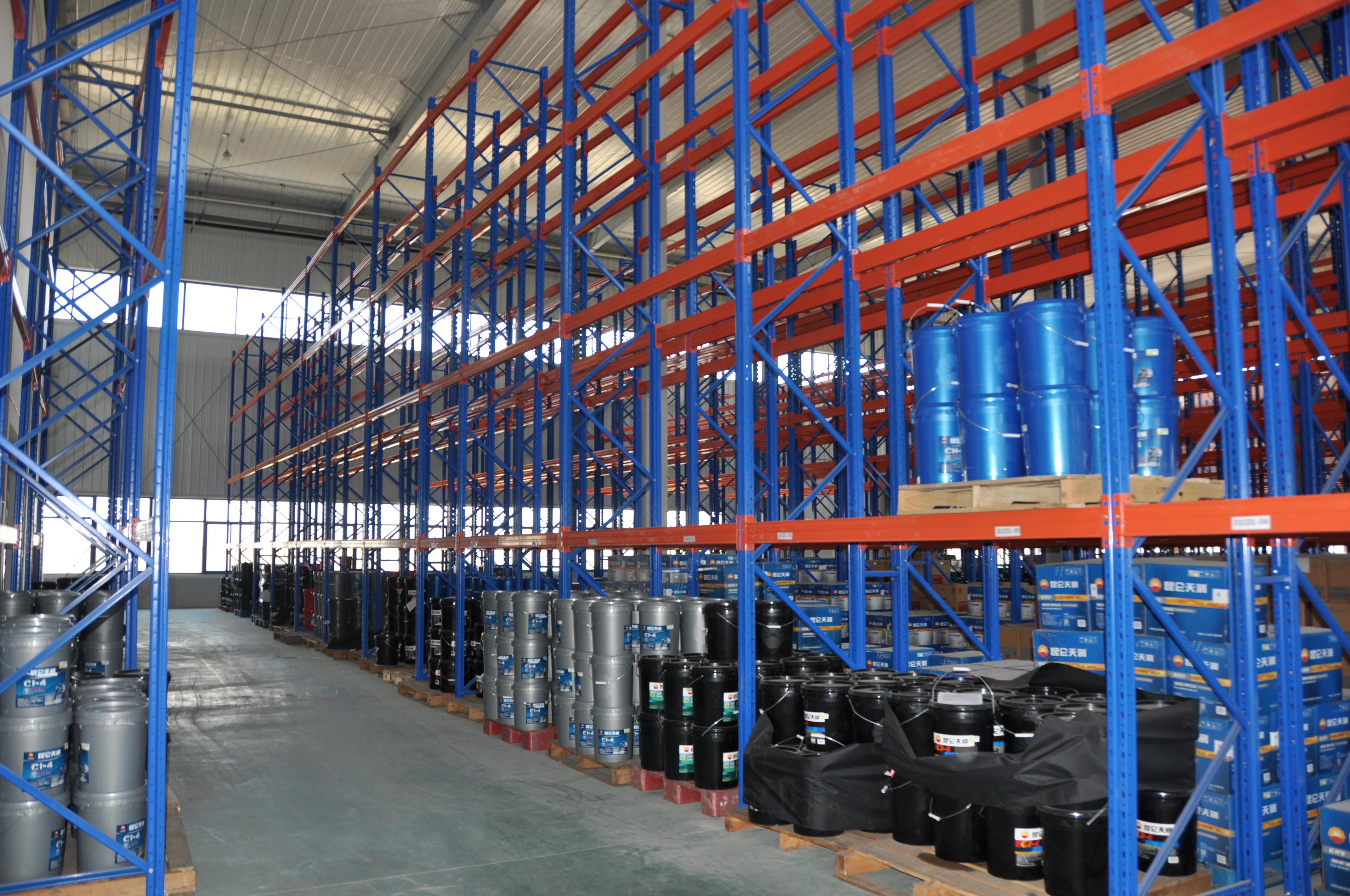 High-Density Shuttle Racking for Wine Storage
