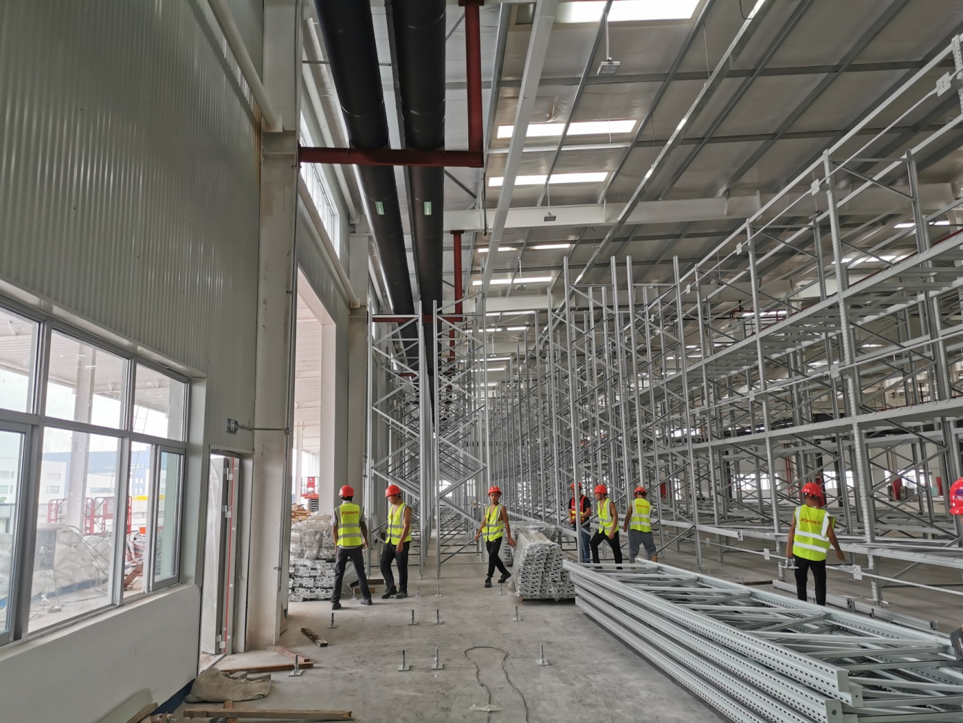  Large-scale warehouse using HEGERLS high-strength racks