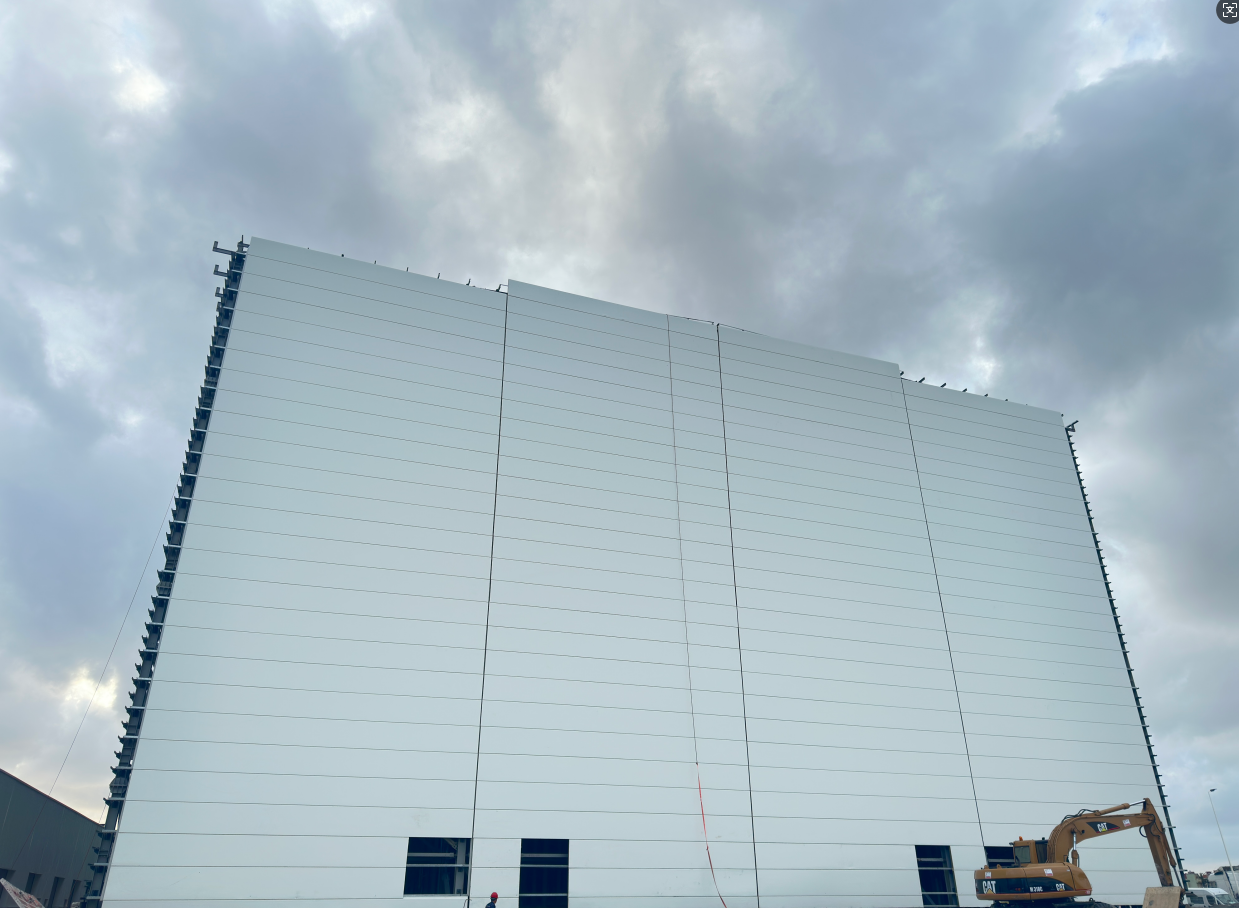 High-bay clad-rack warehouse built by HEGERLS