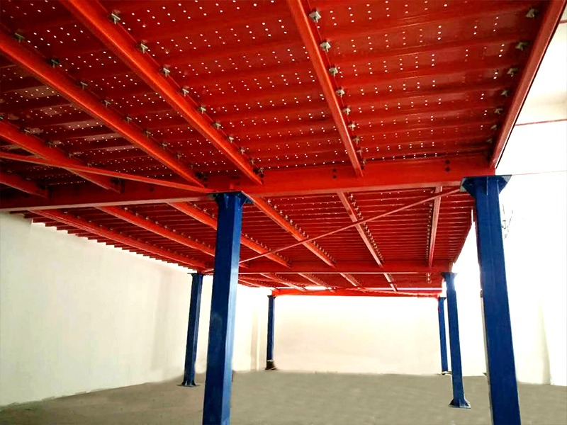 Heavy-duty steel mezzanine platform for warehouse operations by HEGERLS