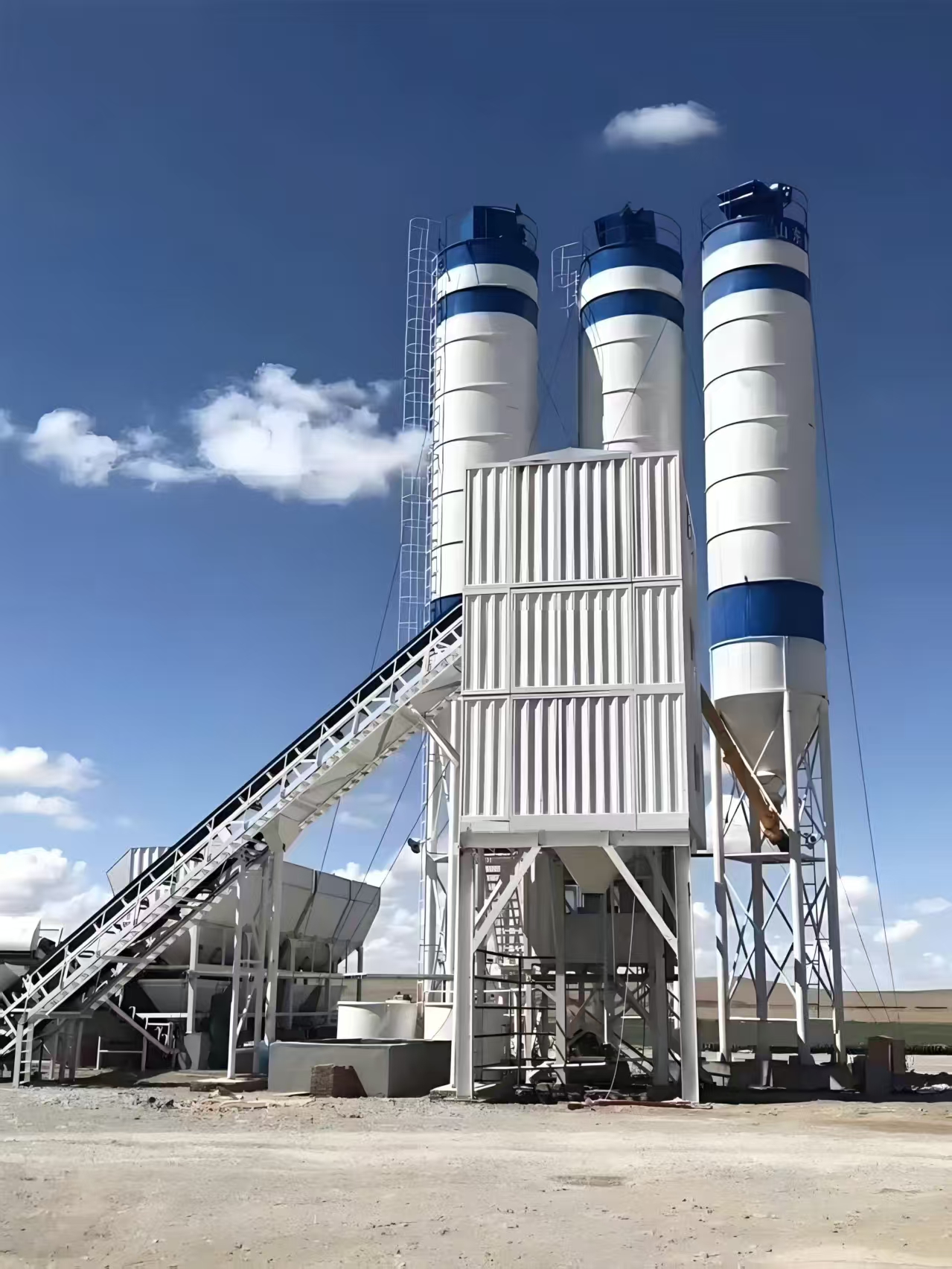 High Effeciency Mobile Cement Mixing Plant