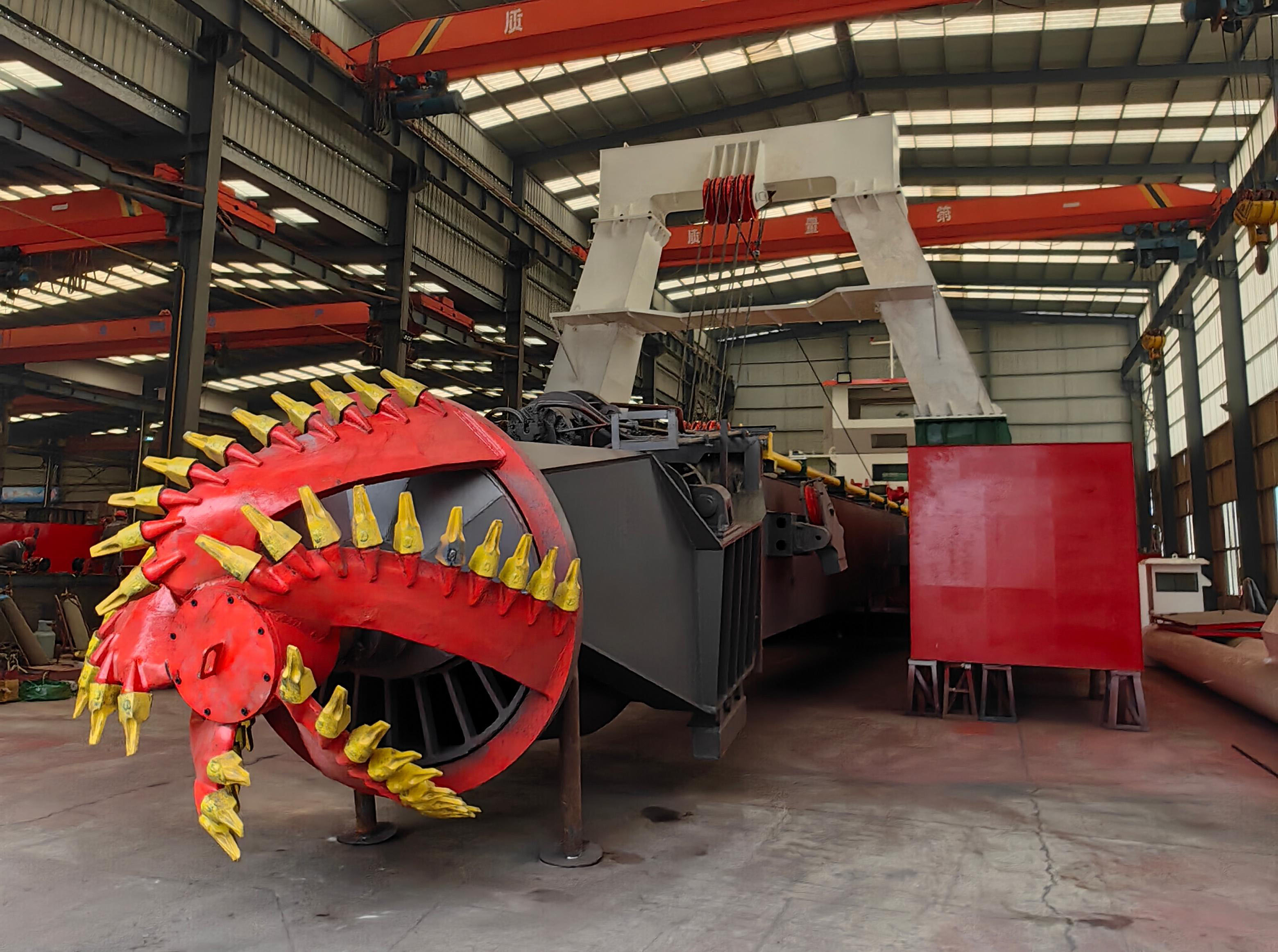 Amphibious Dredgers