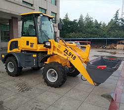 Avant Articulated Mini Loader