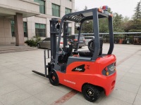 New Reach Truck Electric Forklift