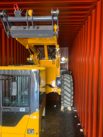 First Container of the Year: Our Wheel Loaders Shipped Overseas After the Spring Festival